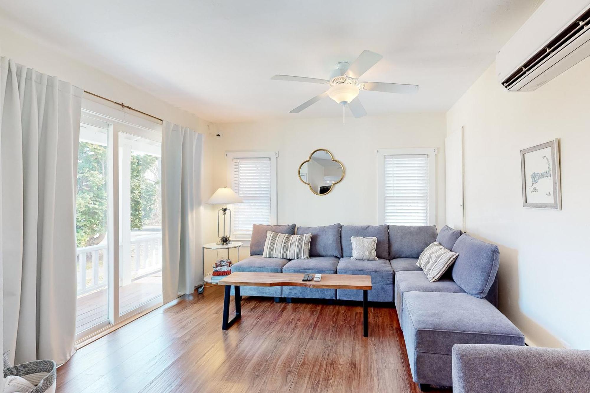 Oak Bluffs Cottage Экстерьер фото