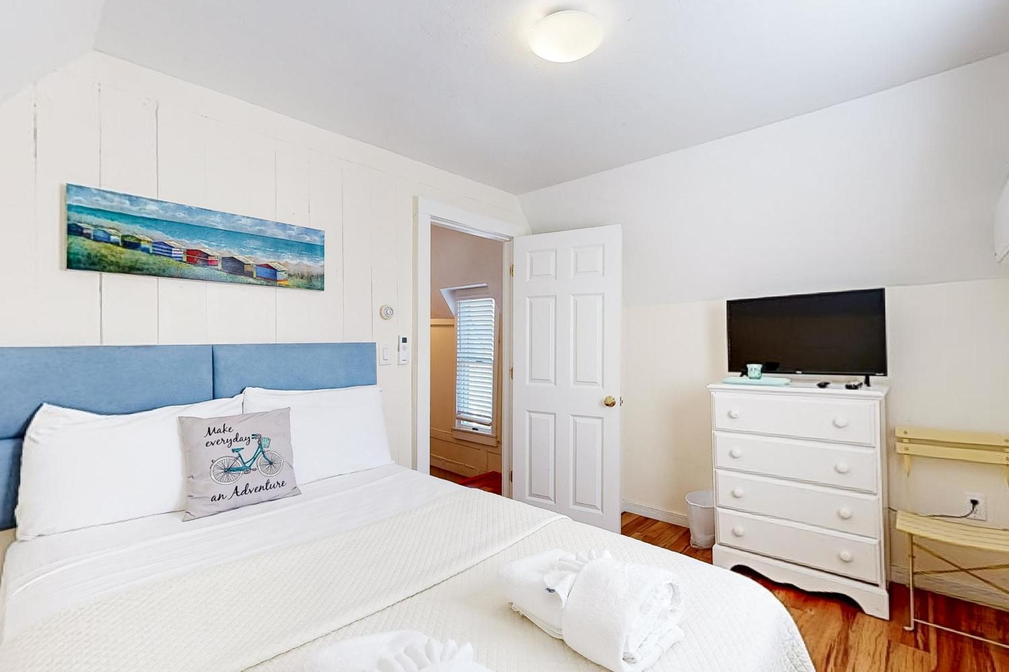 Oak Bluffs Cottage Экстерьер фото